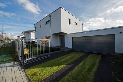 Dessau (1).jpg - 5 Zimmer Einfamilienhaus zum Kaufen in Berlin