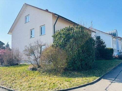 Aussenansicht - 8 Zimmer Mehrfamilienhaus, Wohnhaus zum Kaufen in Singen