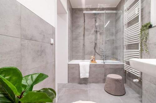 Bild 2 - 4 Zimmer Etagenwohnung zum Kaufen in Chemnitz