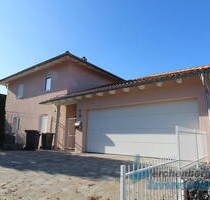 *** Lichtdurchflutetes Domizil der Extraklasse für gehobene Ansprüche in Eichendorf ***