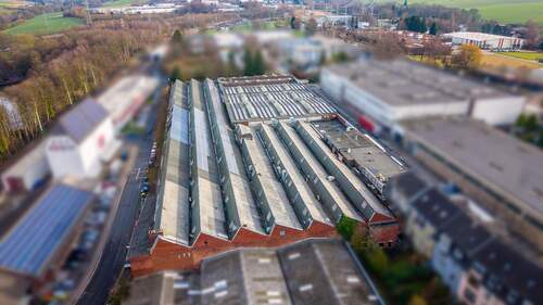 Das Areal von oben - Halle zum Kaufen in Mettmann