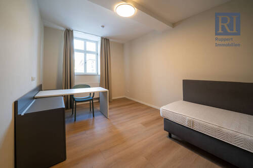 WG-Zimmer 1, Wohnung 3, 1. OG - 