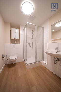 Badezimmer, Wohnung 3, 1. OG - 