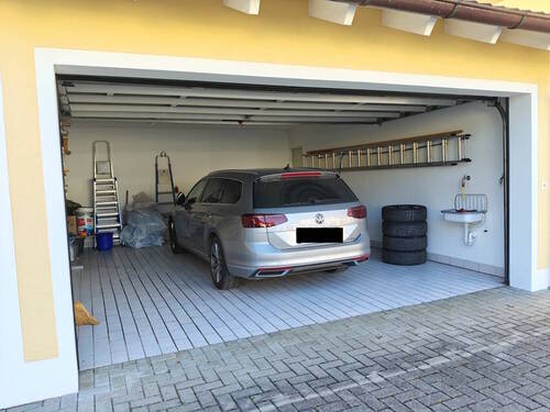 Garage - 
