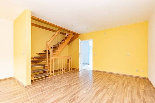 Wohnzimmer - Reihenmittelhaus mit 126,00 m² in Berlin zum Kaufen