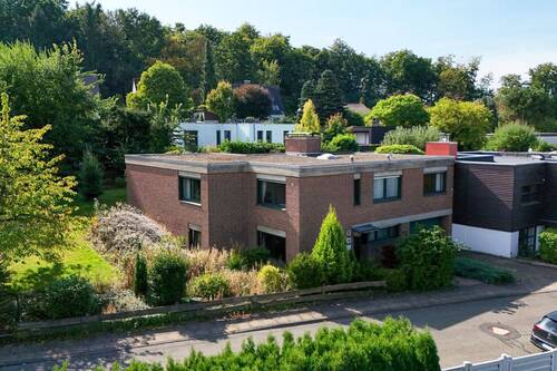 Außenansicht - Reihenendhaus mit 197,60 m² in Bielefeld zum Kaufen