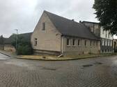 Unsaniertes EFH mit gr. Scheune, neben dem ZFH - 6 Zimmer Einfamilienhaus in Möckern - Stegelitz
