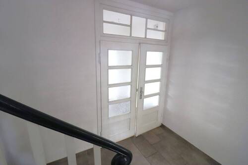 Wohnungseingang EG - 6 Zimmer Mehrfamilienhaus, Wohnhaus zum Kaufen in Bünde