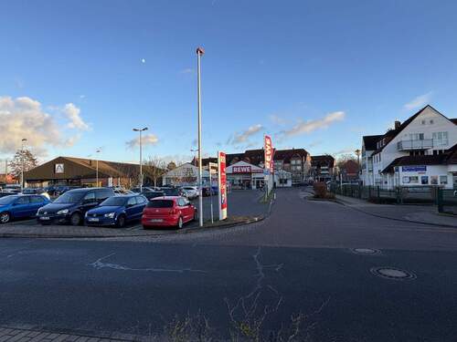 Einkaufsmöglichkeiten fußläufig entfernt - 