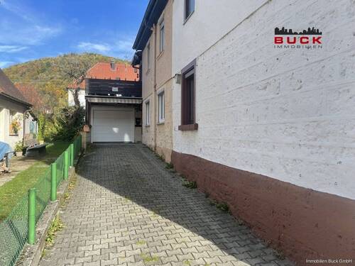 Zufahrt Garage - 