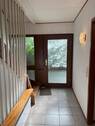 Eingangsdiele und Treppenhaus - 