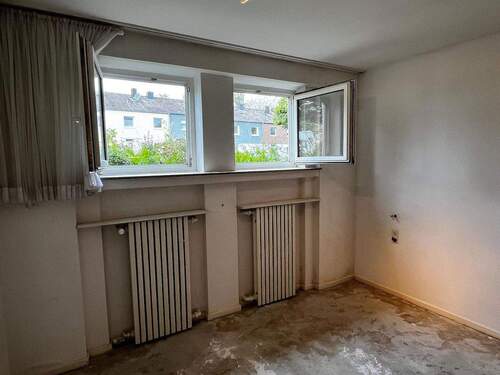 Zimmer Straßenseite - 