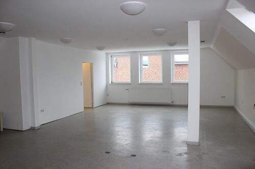 Ladenfläche OG bzw. Büroräume - 