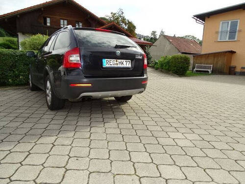 4 Stellplätze vorhanden - 