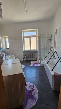 Teilansicht Bad 2 (2).jpg - 