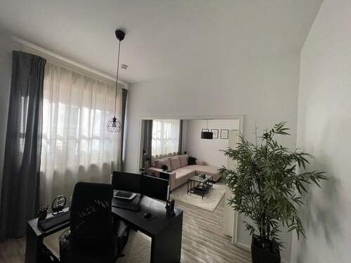 Essen & Wohnen - 2 Zimmer Etagenwohnung in Düsseldorf