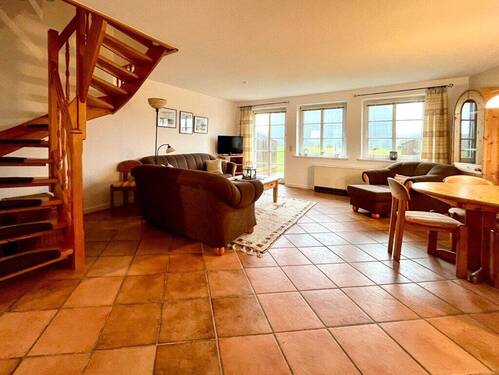 Wohn-/Esszimmer mit Terrassenzugang - 