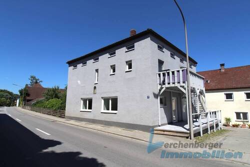 Hausansicht1.jpg - 8 Zimmer Mehrfamilienhaus, Wohnhaus zum Kaufen in Eichendorf / Adldorf