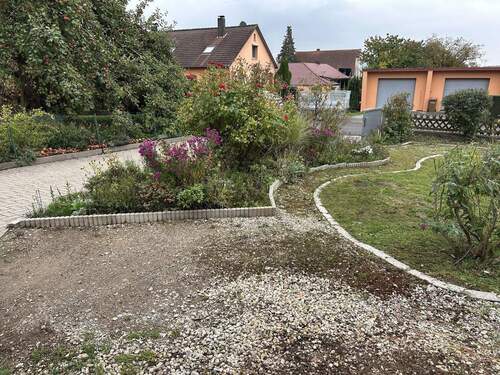 Garten Blick Süd Eingang - 