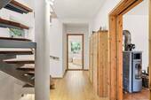 Flur / Treppenaufgang - 