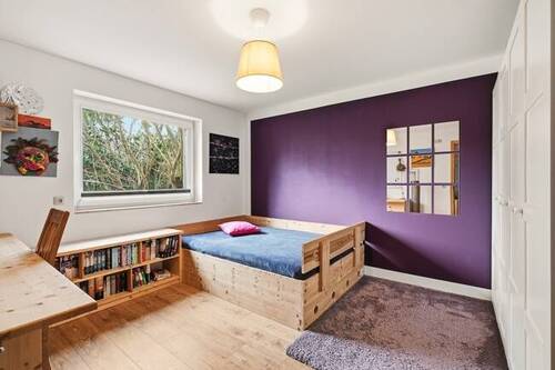 eines der Zimmer in EG - 