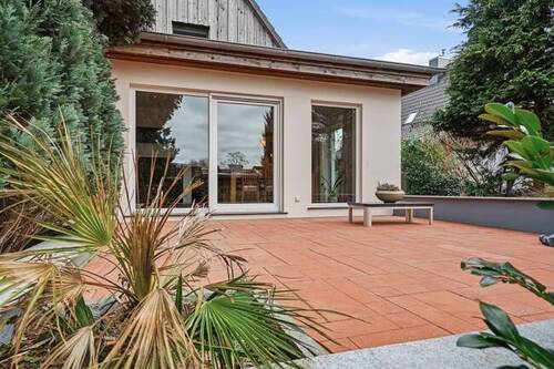 großzügige Terrasse - Einfamilienhaus mit 140,00 m&sup2; in Moorrege zum Kaufen