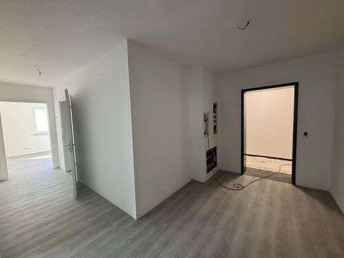Beispielbild Flur - 3 Zimmer Mehrfamilienhaus, Wohnhaus in Stralsund