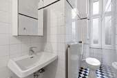 Badezimmer - 2 Zimmer Etagenwohnung in Berlin