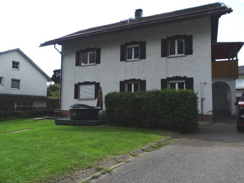 Zufahrt - 8 Zimmer Mehrfamilienhaus, Wohnhaus in Regen