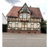 Büdingen-Büches: Großes Fachwerkhaus mit Garten und Nebengebäude!