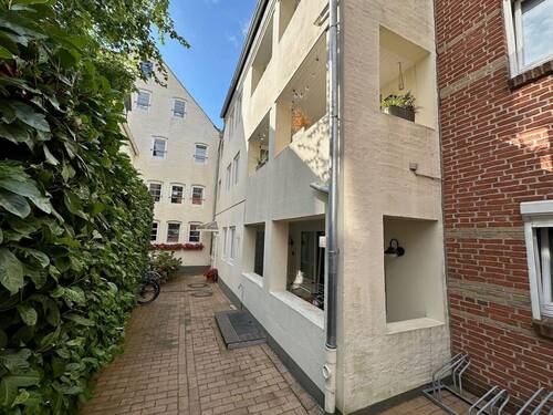 Husum, Wasserreihe 39-41_Rückansicht - 3 Zimmer Etagenwohnung in Husum