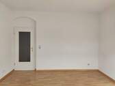 Wohnzimmer - 2 Zimmer Etagenwohnung zur Miete in Meißen