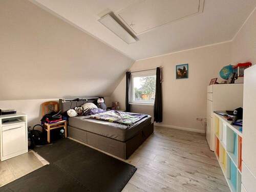 Schlafzimmer 1 im DG - 