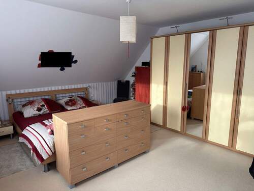 Schlafzimmer (EG) - 