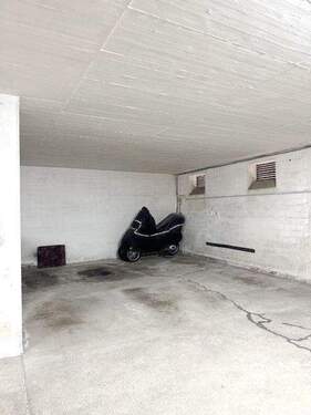 Tiefgaragenstellplatz - 