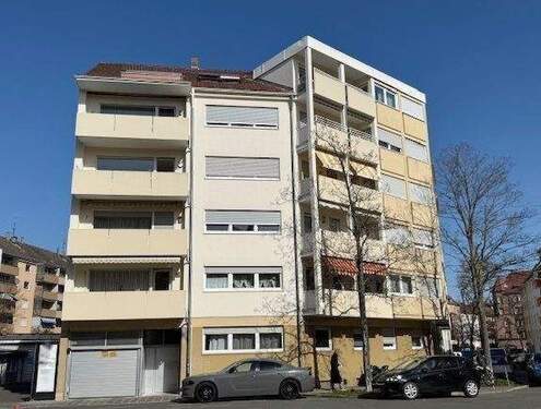 Eine sehr gepflegte Wohnanlage - 3 Zimmer Etagenwohnung zum Kaufen in Nürnberg