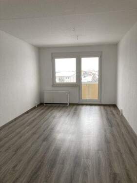 Wohnzimmer - Etagenwohnung mit 60,30 m&sup2; in Eilenburg zur Miete