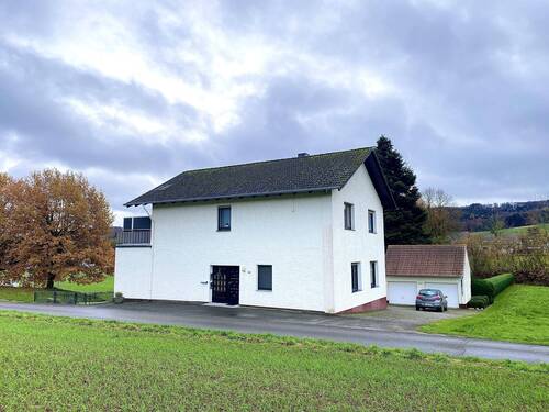 Hausansicht - 4 Zimmer Mehrfamilienhaus, Wohnhaus zum Kaufen in Preußisch Oldendorf