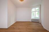 Das Schlafzimmer - Etagenwohnung mit 77,90 m² in Berlin zum Kaufen