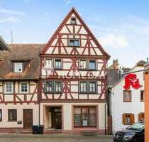 Teilvermietetes MFH mit 3 Wohneinheiten in begehrter Lage von Klingenberg