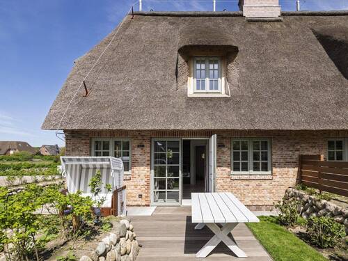 Hausansicht - 5 Zimmer Doppelhaushälfte in Sylt