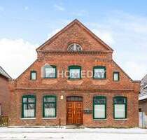 Denkmalgeschütztes Mehrfamilienhaus mit Vermietung und freier Dachgeschosswohnung - Schönberg