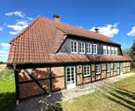 Hausansicht - 8 Zimmer Mehrfamilienhaus, Wohnhaus zum Kaufen in Klein-Wootz