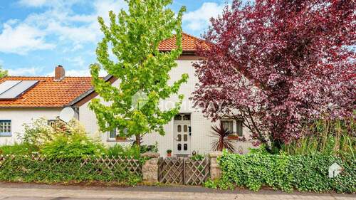 Außenansicht 2 - Charmantes Einfamilienhaus mit Potenzial zur individuellen Gestaltung