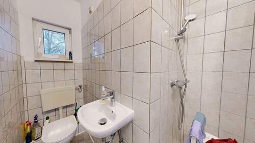 Badezimmer - 2 Zimmer Etagenwohnung in Markkleeberg