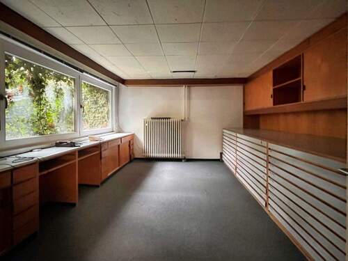 Büroraum Hobby im UG - 