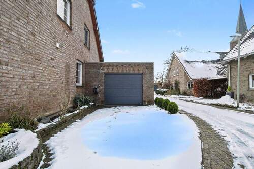 Garage - 4 Zimmer Einfamilienhaus in Geldern