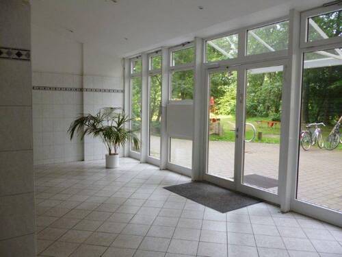 Hauseingangshalle - Etagenwohnung in Pinneberg-Waldenau zum Kaufen