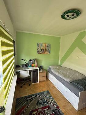 Kinderzimmer 1 - 4 Zimmer Etagenwohnung zur Miete in Sankt Sebastian