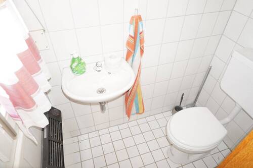 WC - 